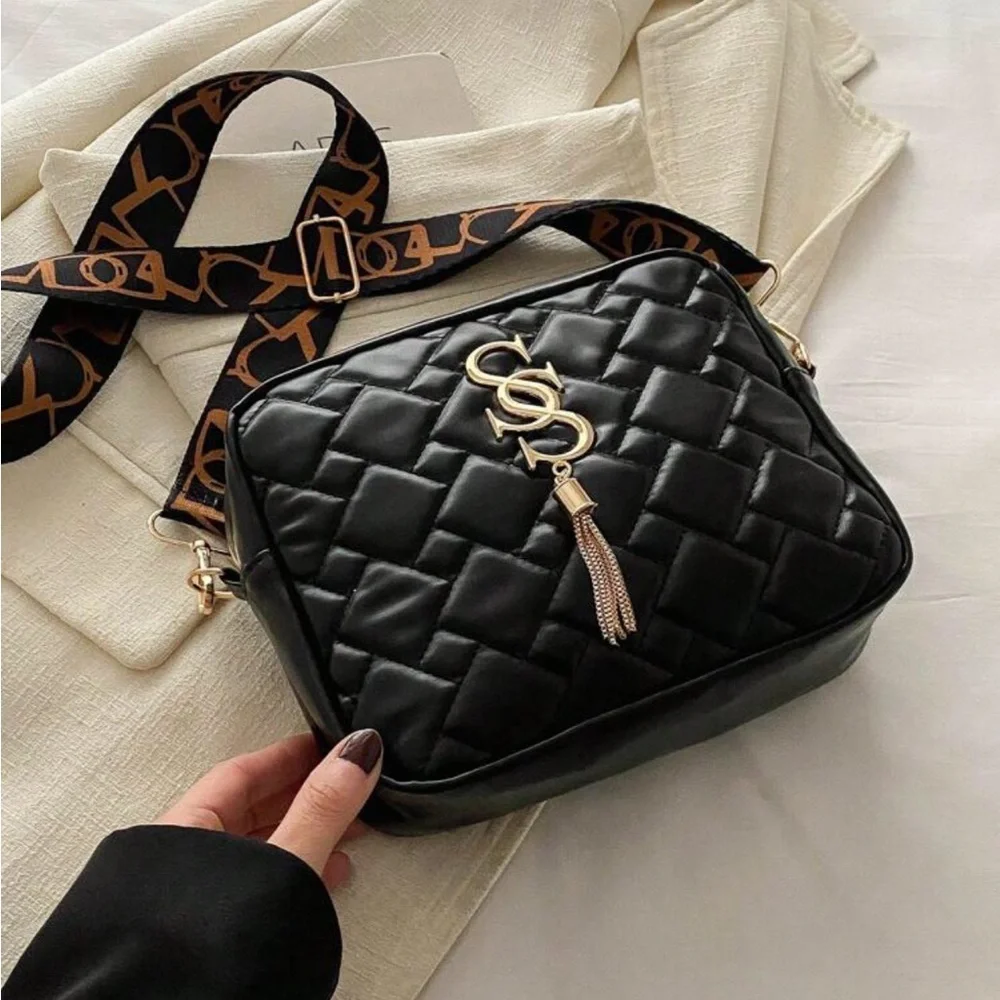 NWOT Elegant Small/Med Black Crossbody bag w/Tassel Removable/Adjustable Strap - Picture 2 of 7